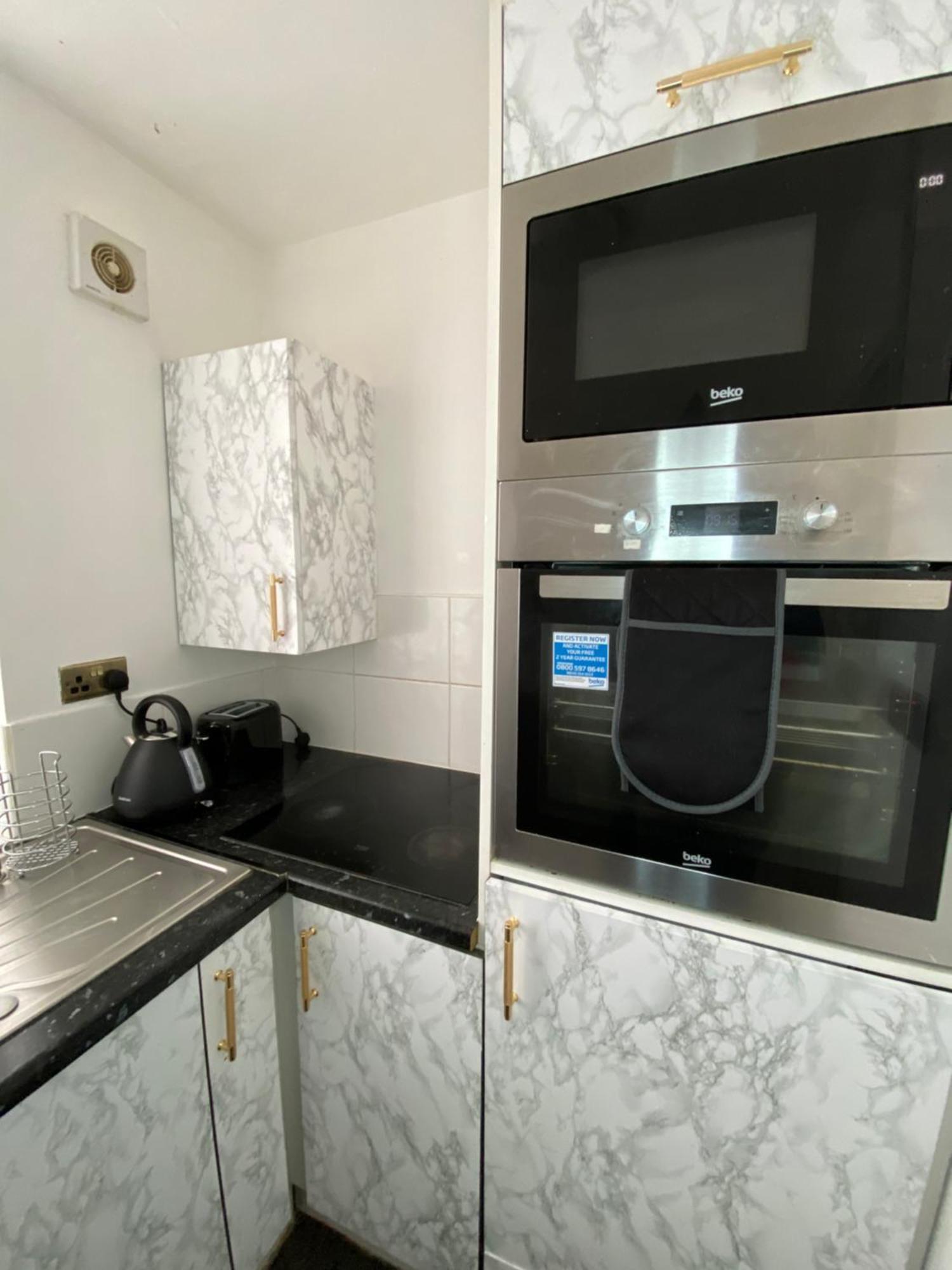 Aquarius Apartment - Sea View - Sleeps Seven Blackpool Exterior photo